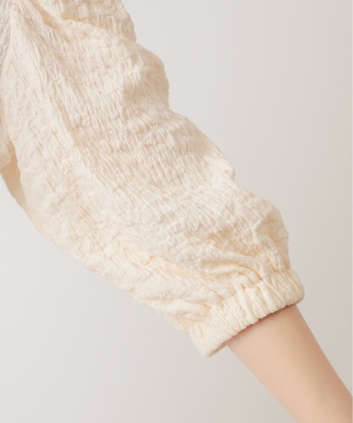 natural couture（ナチュラルクチュール）の「ぽこぽこパフ2WAYトップス（Tシャツ/カットソー・レディース・ブラック/オフホワイト/ベージュ/ライム・FREE）」の10枚目の写真