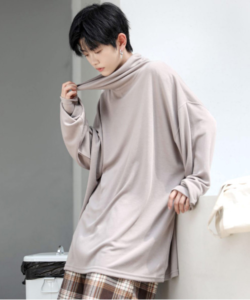 neos（ネオス）の「【neos -addictive design-】ビッグシルエット オフタートル カットソー（Tシャツ/カットソー・メンズ・ホワイト/ブラック/ブラウン/グレー/カーキ/キャメル/チャコール/ベージュ/グレー系その他/ワインレッド・FREE）」の8枚目の写真