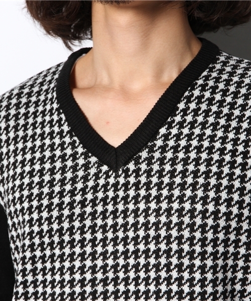 VENCEEXCHANGE（ヴァンスエクスチェンジ）の「R チドリジャガードVネックPO（Tシャツ/カットソー・メンズ・ブラック/ロイヤルブルー・MEDIUM/LARGE）」の6枚目の写真