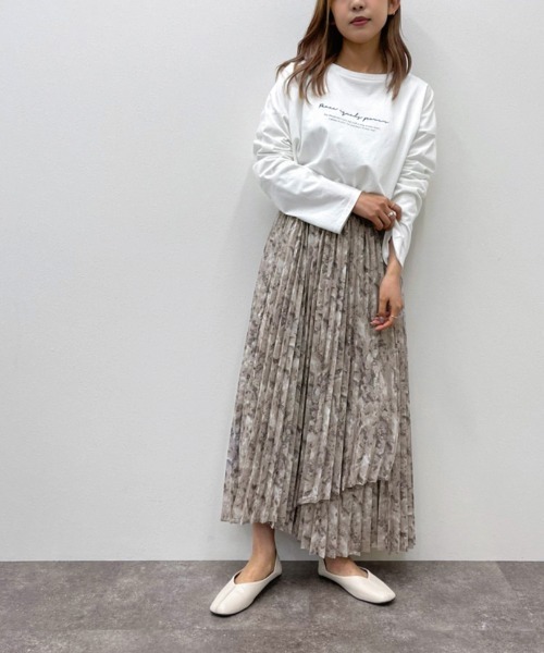 apres jour mignon(アプレジュールミニョン)の「デザインプリーツスカート【ZOZOTOWN限定アイテム】(スカート・レディース・ブラック/ベージュ/ダークパープル/ブルー系その他・X-LARGE/フリー)」の19枚目の写真