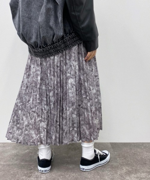 apres jour mignon(アプレジュールミニョン)の「デザインプリーツスカート【ZOZOTOWN限定アイテム】(スカート・レディース・ブラック/ベージュ/ダークパープル/ブルー系その他・X-LARGE/フリー)」の17枚目の写真