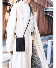 【atneK】クロコスタッズスマホショルダー