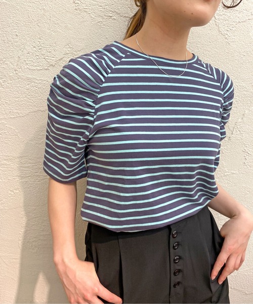 Omekashi（オメカシ）の「シャーリングパフTシャツ（Tシャツ/カットソー・レディース・オフホワイト/ブラック/ホワイト/ライム/ネイビー/ベージュ・FREE）」の6枚目の写真