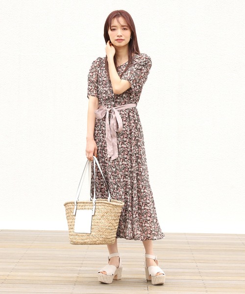 one after another NICE CLAUP（ワンアフターアナザーナイスクラップ）の「雑材トートバッグ（トートバッグ・レディース・オフホワイト/キャメル・FREE）」の20枚目の写真