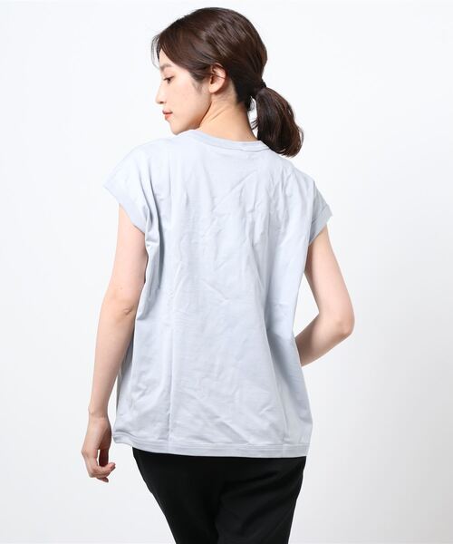 handvaerk(ハンドバーク)の「【handvaerk】クルーネック スリーブレスTシャツ WOMEN(Tシャツ/カットソー・レディース・ライトブルー/ブラック/ピンク/モカ/ホワイト系その他/グレイッシュベージュ・SMALL)」の8枚目の写真