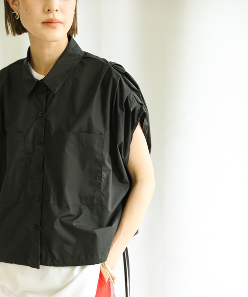 select MOCA(セレクトモカ)の「2021 SS フレンチスリーブウエストドロストシャツ(シャツ/ブラウス・レディース・ブラック/オフホワイト/ブルー・FREE)」の3枚目の写真