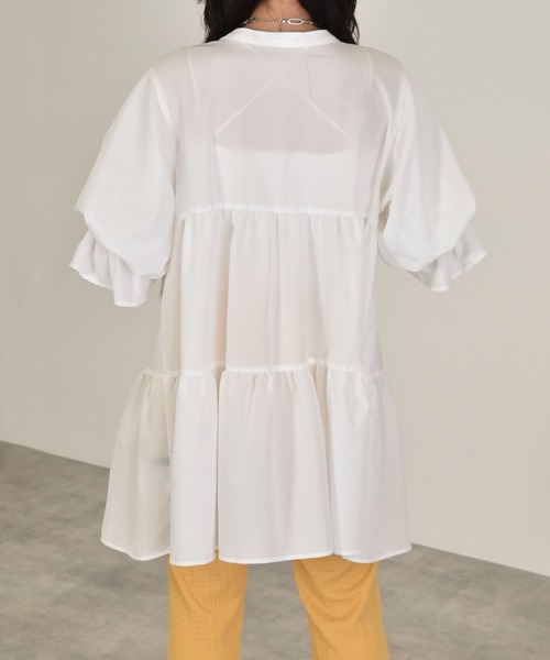 w closet（ダブルクローゼット）の「パフスリーブ2WAYティアードチュニック（チュニック・レディース・パープル/オフホワイト/グリーン系その他/スミクロ・FREE）」の8枚目の写真