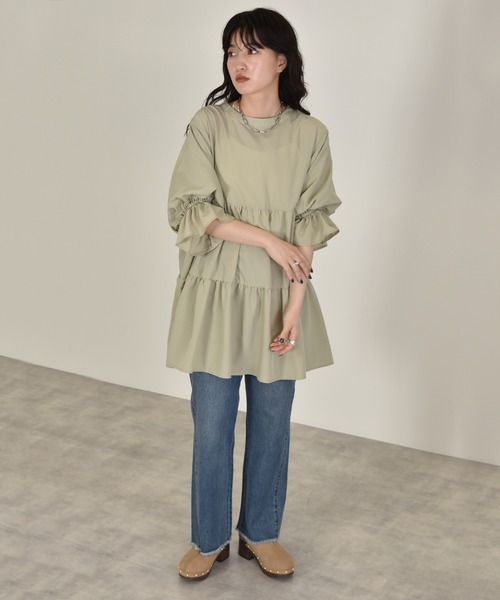 w closet（ダブルクローゼット）の「パフスリーブ2WAYティアードチュニック（チュニック・レディース・パープル/オフホワイト/グリーン系その他/スミクロ・FREE）」の14枚目の写真