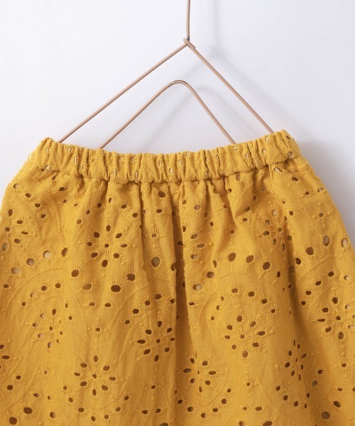LOWRYS FARM（ローリーズファーム）の「カットワークシシュウスカート　948643（スカート・キッズ・ブラック/オフホワイト/イエロー・110cm/120cm/130cm）」の7枚目の写真