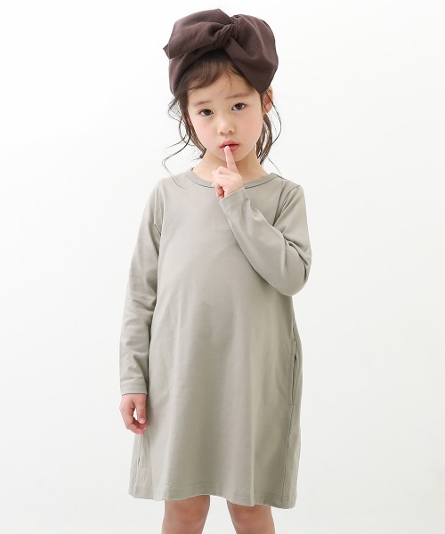 devirock（デビロック）の「Aライン無地長袖ワンピース（ワンピース・キッズ・スモークピンク/ラベンダー/ブラック/ブルーグレー/ネイビー/モカ/ライトカーキ/グレー系その他・150cm/160cm/120cm/100cm/110cm/140cm/90cm/130cm/80ｃｍ）」の4枚目の写真