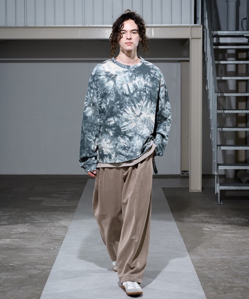 CASPER JOHN（キャスパージョン）の「Heavy Suede Tapered Wide Slacks/ヘビースウェードテーパードワイドスラックス（スラックス・メンズ・ブラック/グレイッシュベージュ・SMALL/MEDIUM/LARGE）」の8枚目の写真