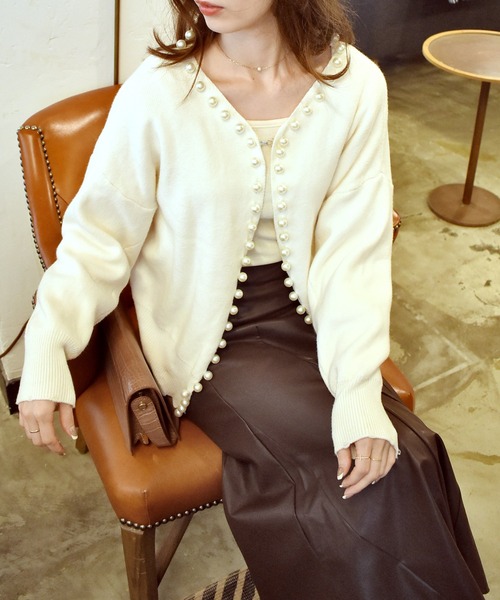 solleim（ソルレム）の「パールデザインカーディガン（カーディガン/ボレロ・レディース・ブラック/オフホワイト/グレー・M）」の2枚目の写真