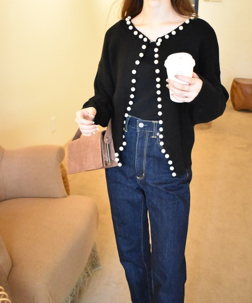 solleim（ソルレム）の「パールデザインカーディガン（カーディガン/ボレロ・レディース・ブラック/オフホワイト/グレー・M）」の6枚目の写真