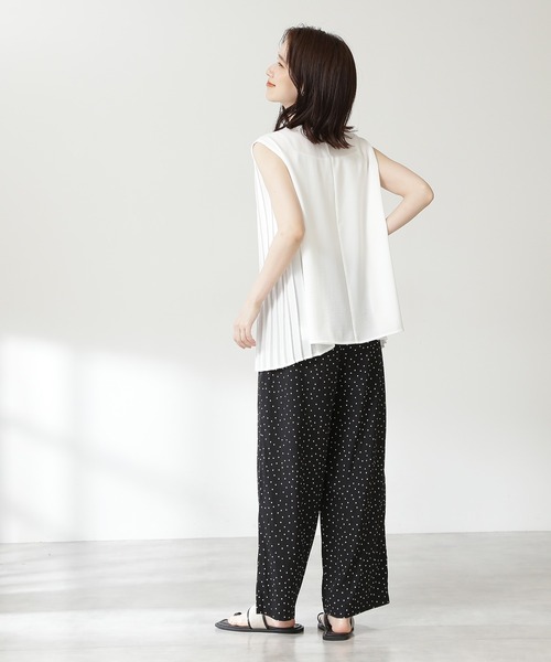 N.（N. Natural Beauty Basic）（エヌエヌナチュラルビューティーベーシック）の「◆プリーツジョーゼットブラウス（シャツ/ブラウス・レディース・オフホワイト/スミクロ/オレンジ・MEDIUM）」の5枚目の写真