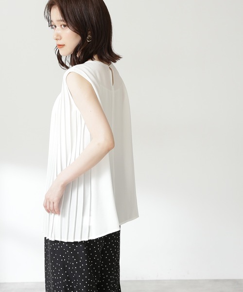 N.（N. Natural Beauty Basic）（エヌエヌナチュラルビューティーベーシック）の「◆プリーツジョーゼットブラウス（シャツ/ブラウス・レディース・オフホワイト/スミクロ/オレンジ・MEDIUM）」の6枚目の写真