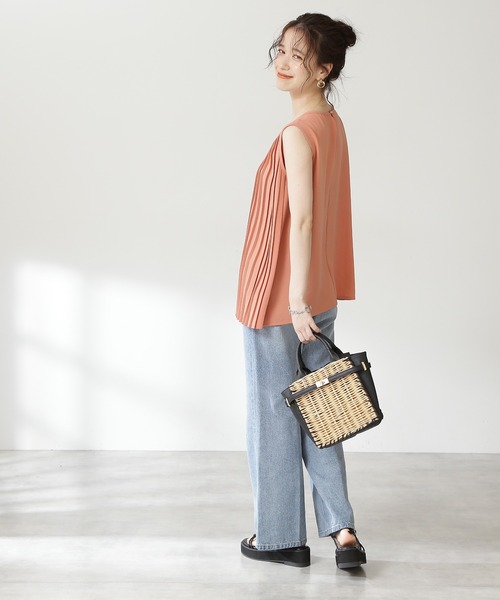 N.（N. Natural Beauty Basic）（エヌエヌナチュラルビューティーベーシック）の「◆プリーツジョーゼットブラウス（シャツ/ブラウス・レディース・オフホワイト/スミクロ/オレンジ・MEDIUM）」の10枚目の写真