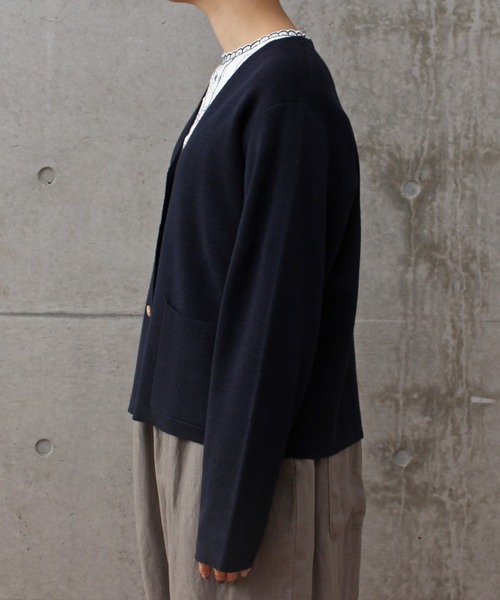 aimer le mieux（エメルミュー）の「aimer ミラノリブ　Vネックカーディガン（カーディガン/ボレロ・レディース・ダークネイビー/キナリ/レッド・FREE）」の16枚目の写真