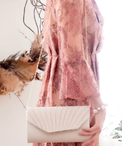 Cupid Heart（キューピッドハート）の「【Cupid Heart】結婚式bag デザインフラップパーティーバッグ（クラッチバッグ・レディース・ブラック/ベージュ/シルバー・MEDIUM）」の2枚目の写真