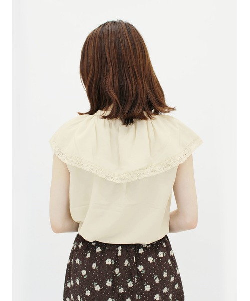 ehka sopo(エヘカソポ)の「レース衿ノースリーブブラウス(シャツ/ブラウス・レディース・オフホワイト/グリーン/ネイビー/キナリ・フリ-)」の11枚目の写真