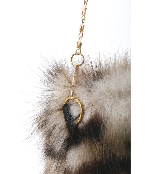 human woman（ヒューマンウーマン）の「◆【HELEN MOORE】ファーポシェット（ハンドバッグ・レディース・グレー/ライトベージュ・ﾌﾘ-）」の4枚目の写真