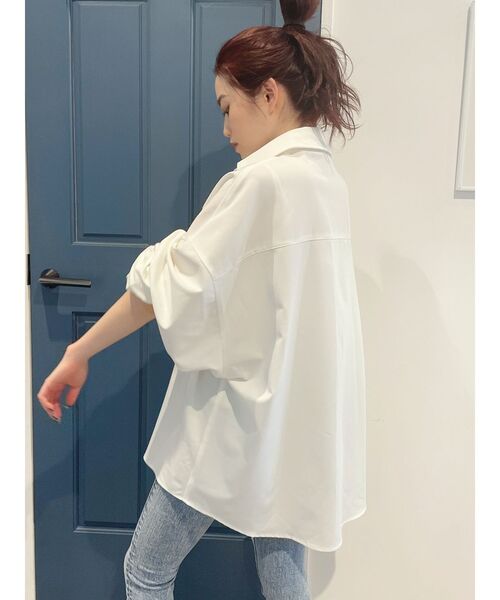 GYDA（ジェイダ）の「オーバーサイズシャツ（シャツ/ブラウス・レディース・オフホワイト/カーキ・FREE）」の21枚目の写真