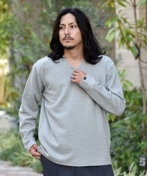 SHIPS(シップス)の「SHIPS: ミラノリブ ロングスリーブ Vネック Tシャツ (ロンT)(Tシャツ/カットソー・メンズ・ホワイト/グレー/ダークネイビー・SMALL/MEDIUM/LARGE/X-LARGE)」の8枚目の写真