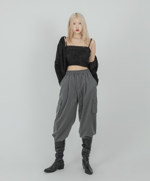 FOLLOWIN（フォロウィン）の「アンゴラフェイクファーキャミソールカーディガンセット（カーディガン/ボレロ・レディース・ブラック/レッド/ブルー/アイボリー・FREE）」の18枚目の写真