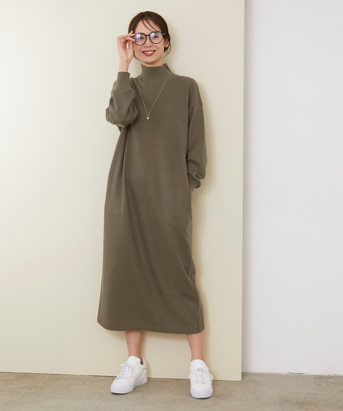 ROPE'(ロペ)の「【シリーズ】ウールスムースリブコンビタートルワンピース(ワンピース・レディース・スミクロ/キナリ/カーキ・38/36)」の18枚目の写真