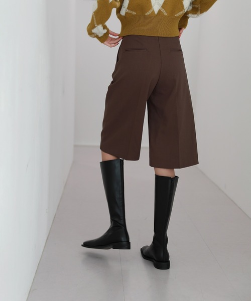 by muni:r（バイ ムニール）の「ハーフ バミューダ ハイウエスト スラックス（スラックス・レディース・ブラック/ブラウン/グレー・SMALL/MEDIUM）」の19枚目の写真