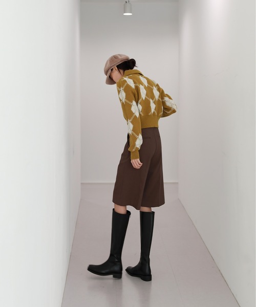 by muni:r（バイ ムニール）の「ハーフ バミューダ ハイウエスト スラックス（スラックス・レディース・ブラック/ブラウン/グレー・SMALL/MEDIUM）」の21枚目の写真