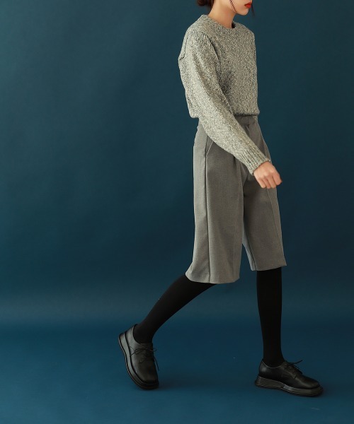 by muni:r（バイ ムニール）の「ハーフ バミューダ ハイウエスト スラックス（スラックス・レディース・ブラック/ブラウン/グレー・SMALL/MEDIUM）」の18枚目の写真