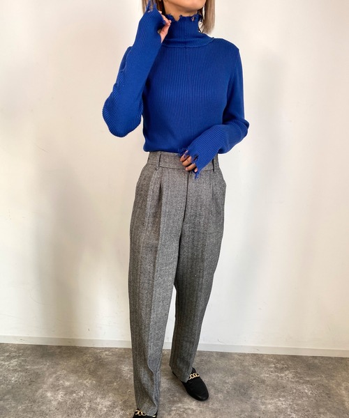 MLI'A（エムリア）の「2Wayダメージハイネックリブニット（ニット/セーター・レディース・オフホワイト/ブラック/グリーン/ブルー/イエロー系その他/レッド/オレンジ・M）」の10枚目の写真