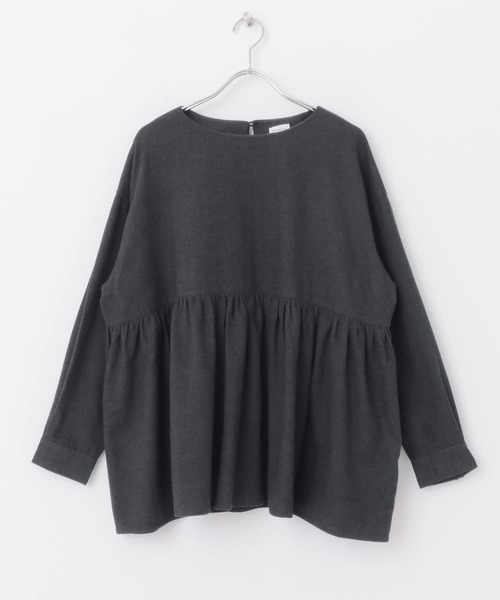 URBAN RESEARCH DOORS(アーバンリサーチドアーズ)の「コットン切替ギャザーブラウス(シャツ/ブラウス・レディース・チャコールグレー/ナチュラル・ONE)」の6枚目の写真
