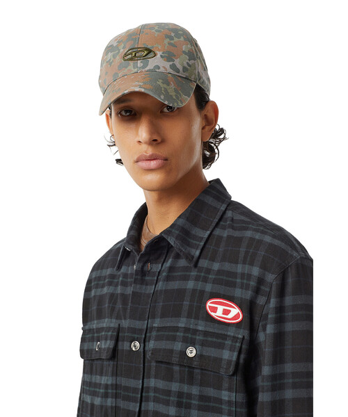 DIESEL(ディーゼル)の「メンズ チェックシャツ ネル素材 サステナブル(シャツ/ブラウス・メンズ・ブラック・SMALL/MEDIUM/LARGE/X-LARGE/XX-LARGE/X-SMALL)」の3枚目の写真