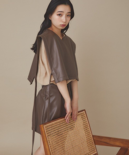 moi tytto（モイテュット）の「フェイクレザーショートパンツ（その他パンツ・レディース・ベージュ/モカ・FREE）」の18枚目の写真