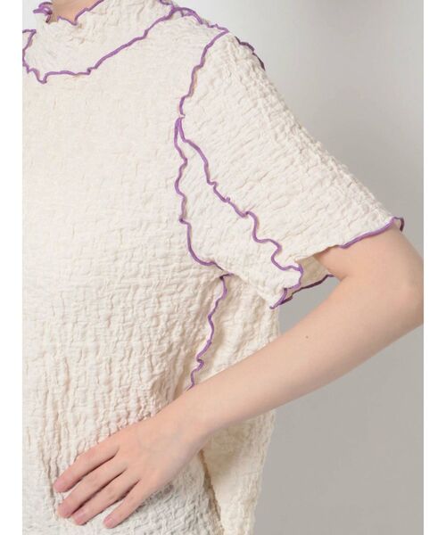 jouetie（ジュエティ）の「ハーフスリーブハイネックメロートップス【しぼしぼ】（Tシャツ/カットソー・レディース・オフホワイト/ブラック/ブルー/グリーン・MEDIUM）」の17枚目の写真