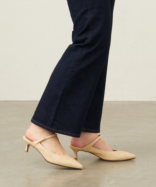 LE TALON(ルタロン)の「4.5cmストラップミュール(パンプス・レディース・レモンイエロー・SMALL/MEDIUM/LARGE)」の1枚目の写真