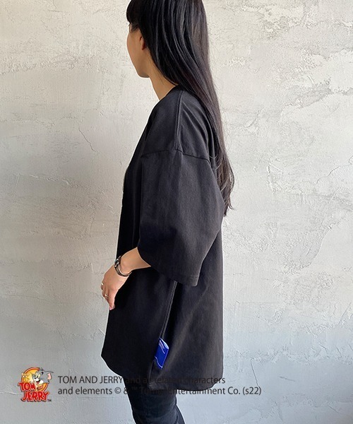 B ONE SOUL（ビーワンソウル）の「【WEB限定】[SEQUENCE BY B-ONE-SOUL/シークエンス] トムとジェリー キャラクターエンボス刺繍Tシャツ（Tシャツ/カットソー・レディース・ブラック/ブルー/ホワイト・M/L/XL）」の19枚目の写真