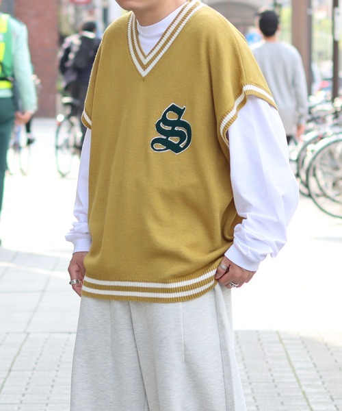 ILL'S（イルズ）の「オーバーサイズ サガラ刺繍ワッペン ニットベスト【ILL'S】（ベスト・メンズ・イエロー/ネイビー/ブラック/グリーン/ホワイト・FREE）」の5枚目の写真
