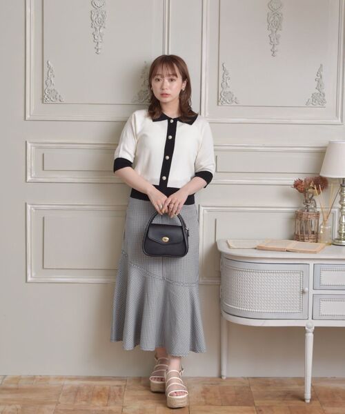 ems excite（エムズエキサイト）の「襟付配色NTカーデ（カーディガン/ボレロ・レディース・ブラック/オフホワイト/ブルー・FREE）」の5枚目の写真