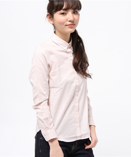 earth music&ecology（アースミュージックアンドエコロジー）の「【シャキシャキシャツ】　ボタンダウン（シャツ/ブラウス・レディース・オフホワイト/ピンク/イエロー/ネイビー・SMALL/MEDIUM）」の4枚目の写真