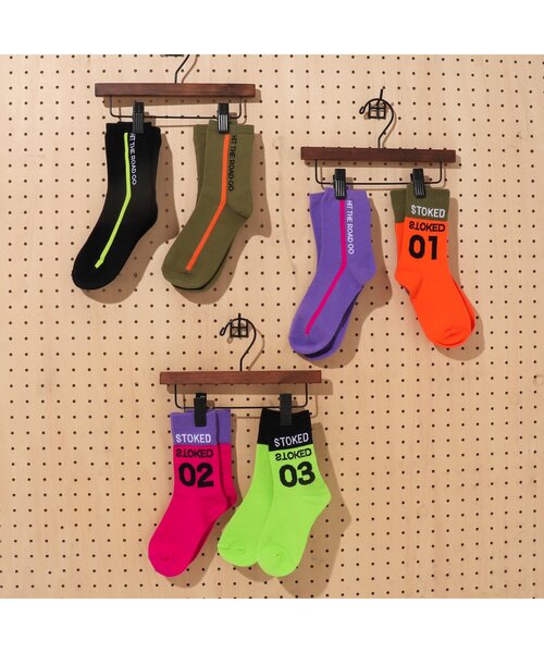 BREEZE by saori（ブリーズバイサオリ）の「WEB限定 ネオンソックス【BREEZE by saori】（ソックス/靴下・キッズ・ピンク/ライム/オレンジ・18/21）」の5枚目の写真