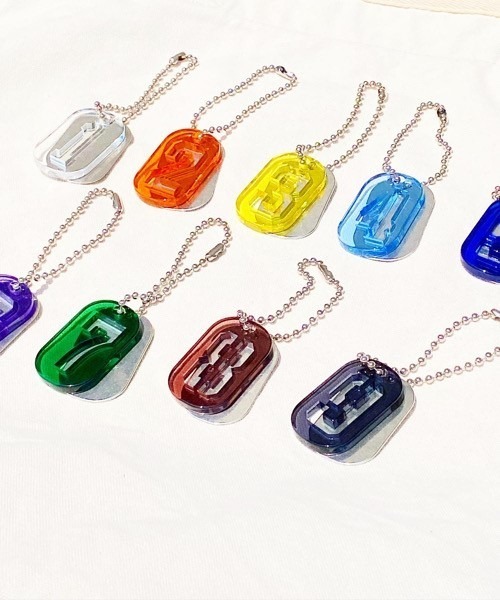 tone(トーン)の「【KuKuLu TOKYO】Number Key Ring(キーホルダー・レディース・スカイブルー/ブラック/パープル/ブラウン/イエロー/オレンジ/ブルー/グリーン/クリア・FREE)」の3枚目の写真