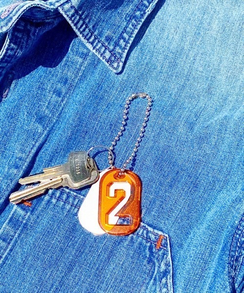 tone(トーン)の「【KuKuLu TOKYO】Number Key Ring(キーホルダー・レディース・スカイブルー/ブラック/パープル/ブラウン/イエロー/オレンジ/ブルー/グリーン/クリア・FREE)」の14枚目の写真