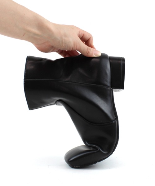 VIVIAN（ヴィヴィアン）の「スクエアトゥシンプルローヒールショートブーツ（ブーツ・レディース・ブラック/ダークブラウン/ブラウン/ウッド/アイボリー/ブラック系その他3・LL/S/M/L/SS/XL）」の17枚目の写真