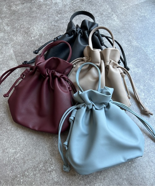 Chez toi（シェトワ）の「巾着ショルダーBAG（ショルダーバッグ・レディース・ブラック/ブルー/ボルドー/モカ・00）」の16枚目の写真