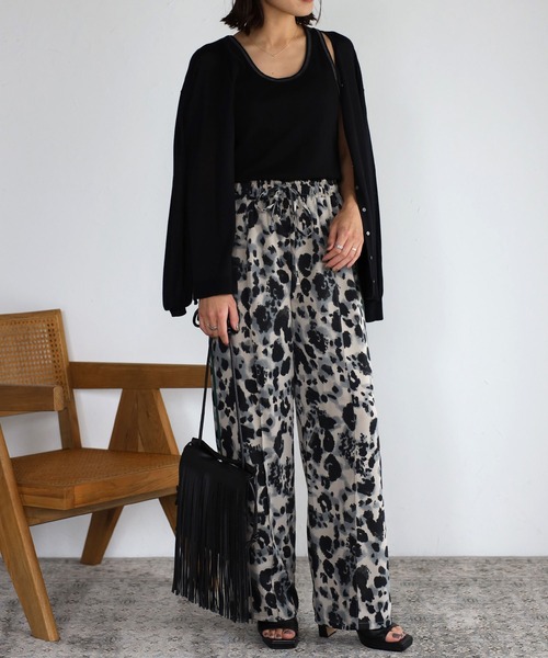 mi via loca（ミヴィアロカ）の「配色ステッチタンクトップ（タンクトップ・レディース・ホワイト/ブラック/ブラウン/カーキ/モカ・FREE）」の18枚目の写真