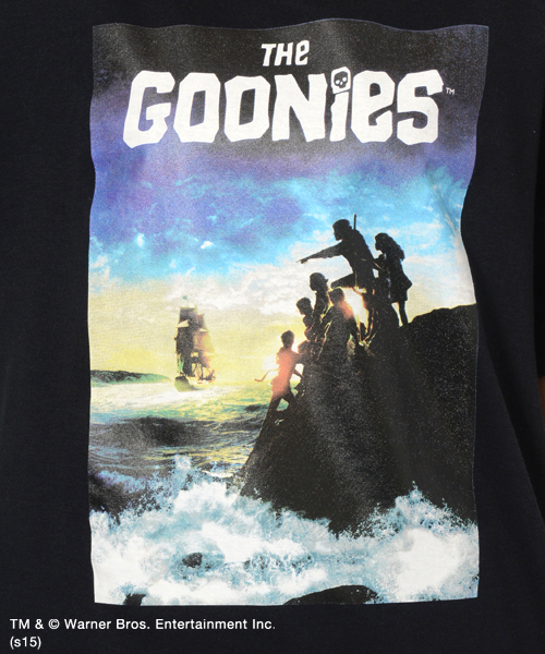 X-girl（エックスガール）の「【mini7月号掲載】THE GOONIES S/S BIG TEE（Tシャツ/カットソー・レディース・ホワイト/ブラック・ONE SIZE）」の5枚目の写真