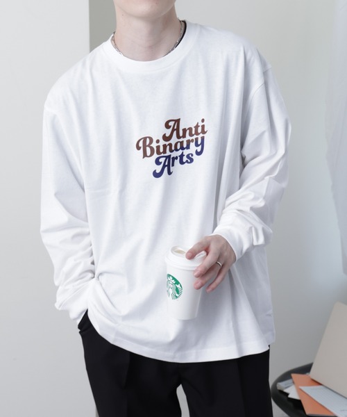 COLONY 2139（コロニートゥーワンスリーナイン）の「2139長袖Tシャツ(ストリートフォント）（Tシャツ/カットソー・メンズ・ホワイト/ブラック・MEDIUM/LARGE）」の3枚目の写真