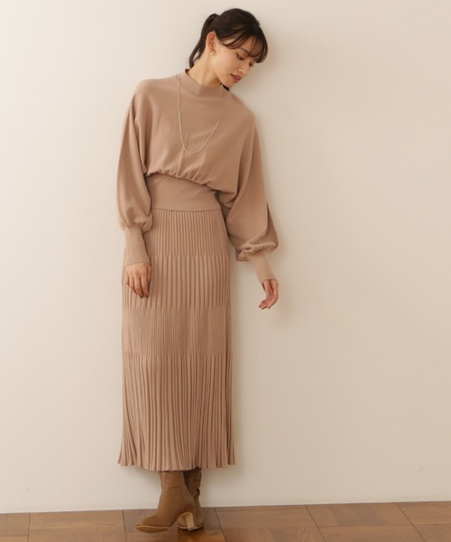NATURAL BEAUTY BASIC(ナチュラルビューティーベーシック)の「ドルマンニットセットアップ(ワンピース・レディース・ベージュ/ブラウン/レッド/ネイビー・MEDIUM)」の18枚目の写真